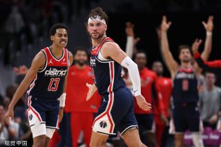 他本人赢得 他本人赢得